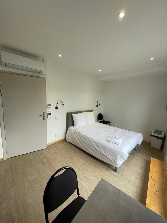 Le Salvador - Appart'Hotel De 18M2 A 44M2 La Talaudiere Eksteriør billede