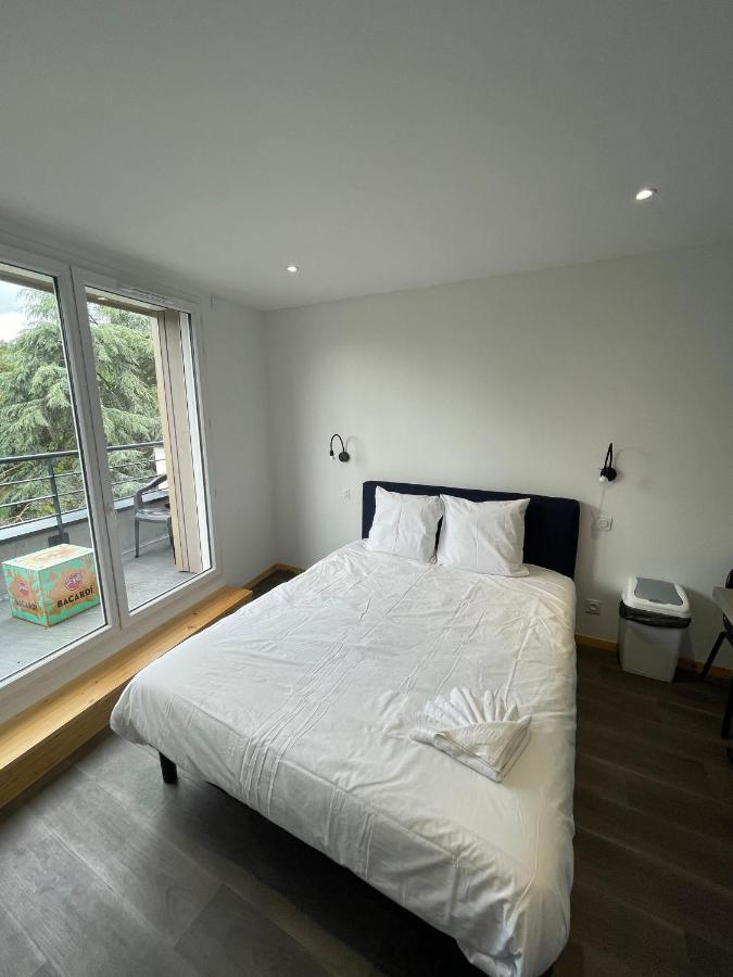 Le Salvador - Appart'Hotel De 18M2 A 44M2 La Talaudiere Eksteriør billede