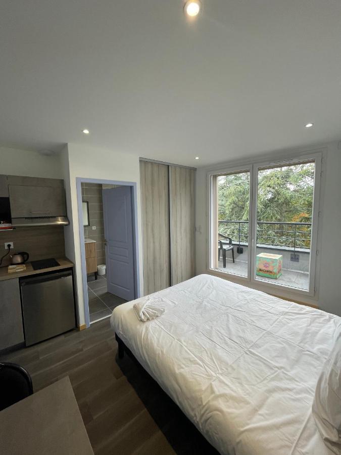 Le Salvador - Appart'Hotel De 18M2 A 44M2 La Talaudiere Eksteriør billede