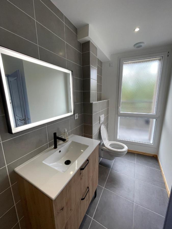 Le Salvador - Appart'Hotel De 18M2 A 44M2 La Talaudiere Eksteriør billede