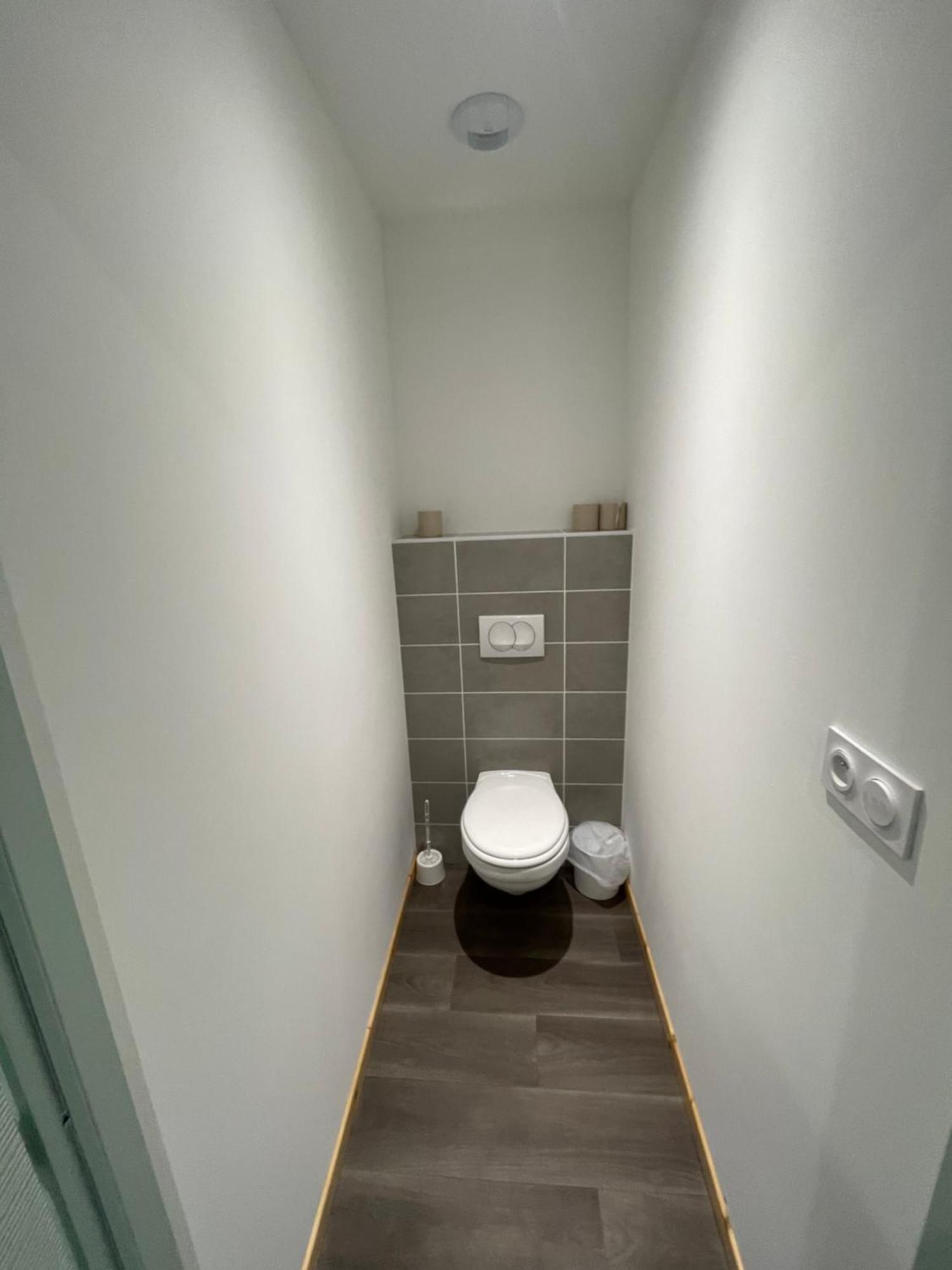 Le Salvador - Appart'Hotel De 18M2 A 44M2 La Talaudiere Eksteriør billede