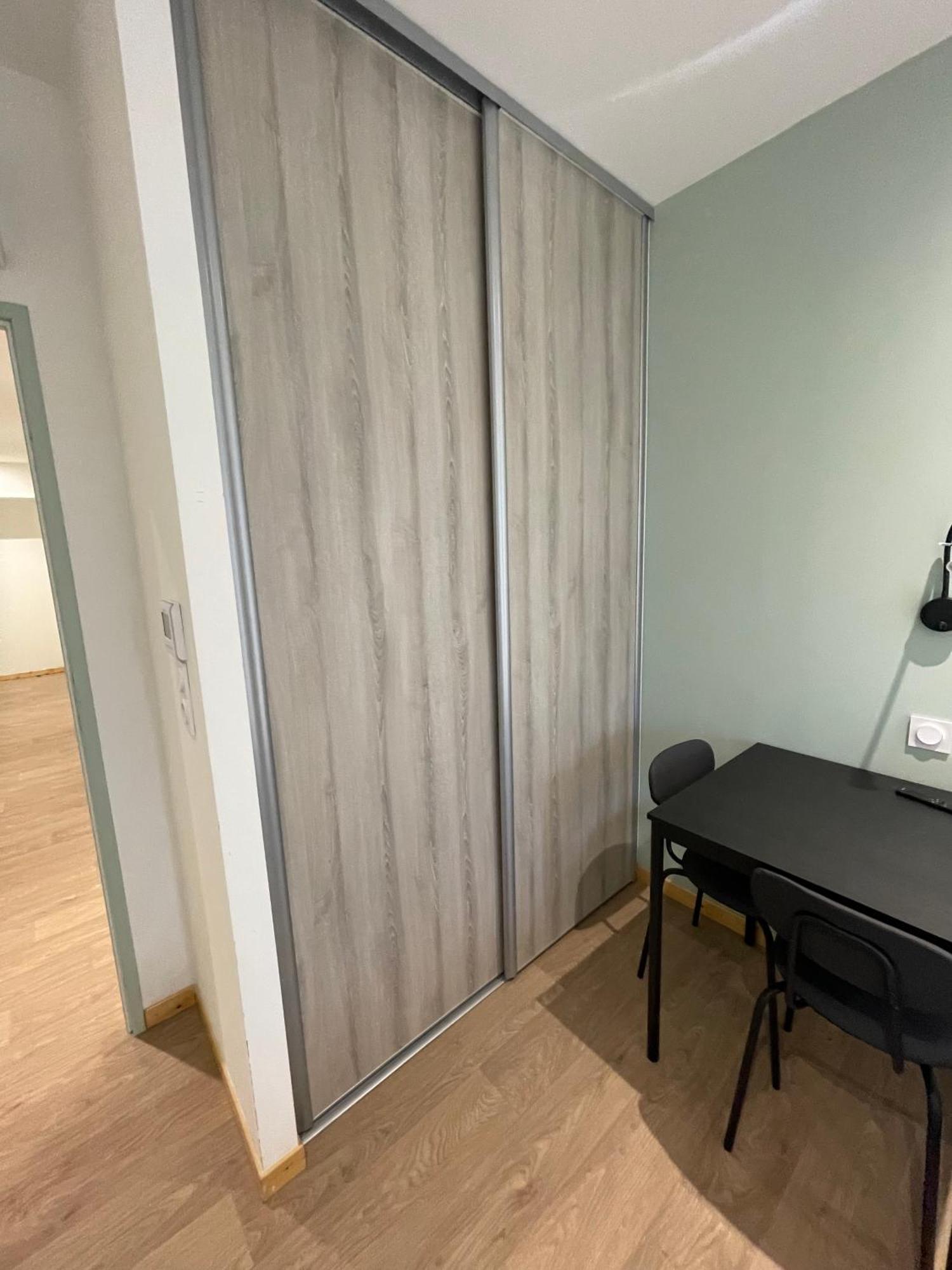 Le Salvador - Appart'Hotel De 18M2 A 44M2 La Talaudiere Eksteriør billede