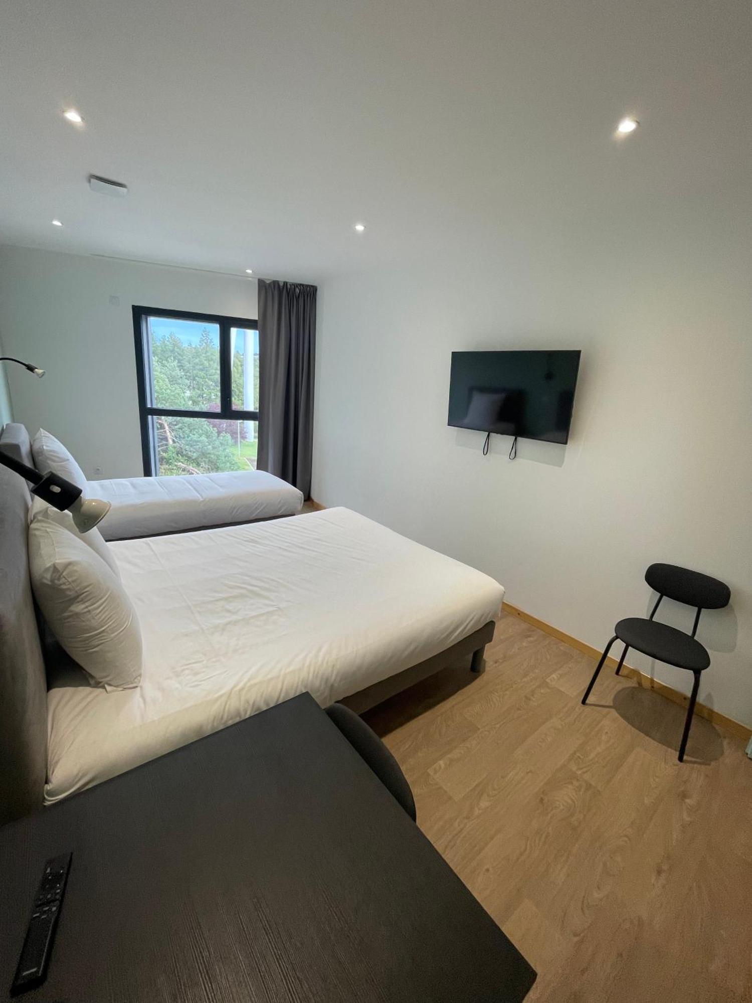 Le Salvador - Appart'Hotel De 18M2 A 44M2 La Talaudiere Eksteriør billede